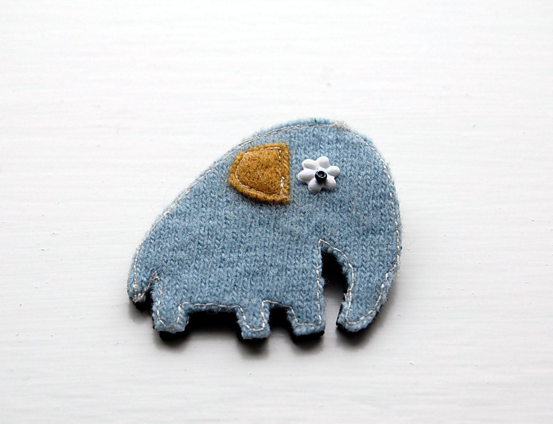 Baby blue wool elephant brooch