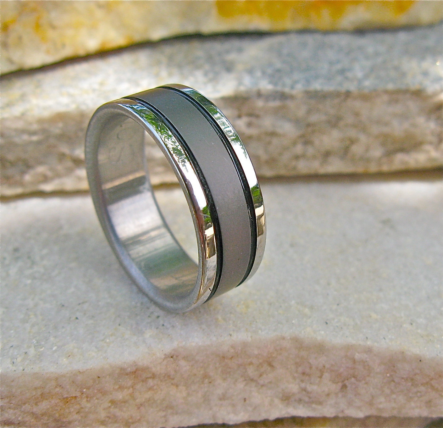 Titanium Ring Sable Double Black Channel