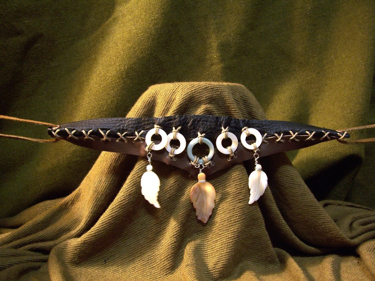 Pearl Ring Choker