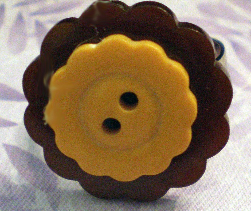 Vintage Stacked Bakelite Button Ring in Yellow and Brown