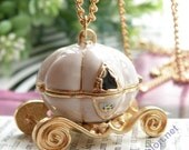 Pretty retro gold stereoscopic withe glaze can open Pumpkin car Carriage pendant necklace vintage style