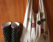 cotton market tote bag in dot flowers