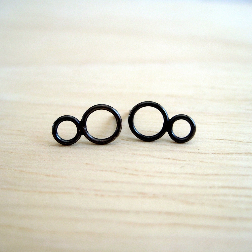 Black Bubble Posts