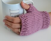 Coffee House Shortie Mitts - Fitted Fingerless Mittens / Gloves in Lavender Purple - Size Small / Medium