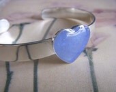 benefit love146...silver cuff heart bracelet - serene blue