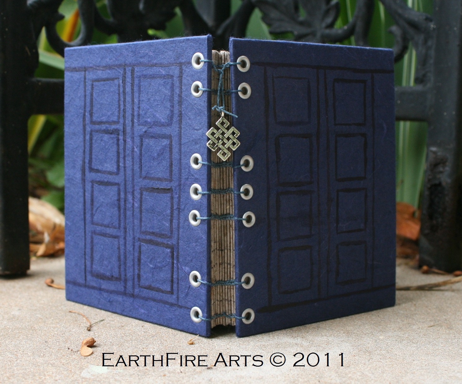 Doctor Who TARDIS Spoilers Book