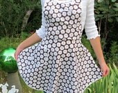 Brown and White Daisy Apron - Flirty Everyday Housewife Apron