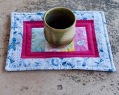 Mug Rug - Bugged and Scrappy