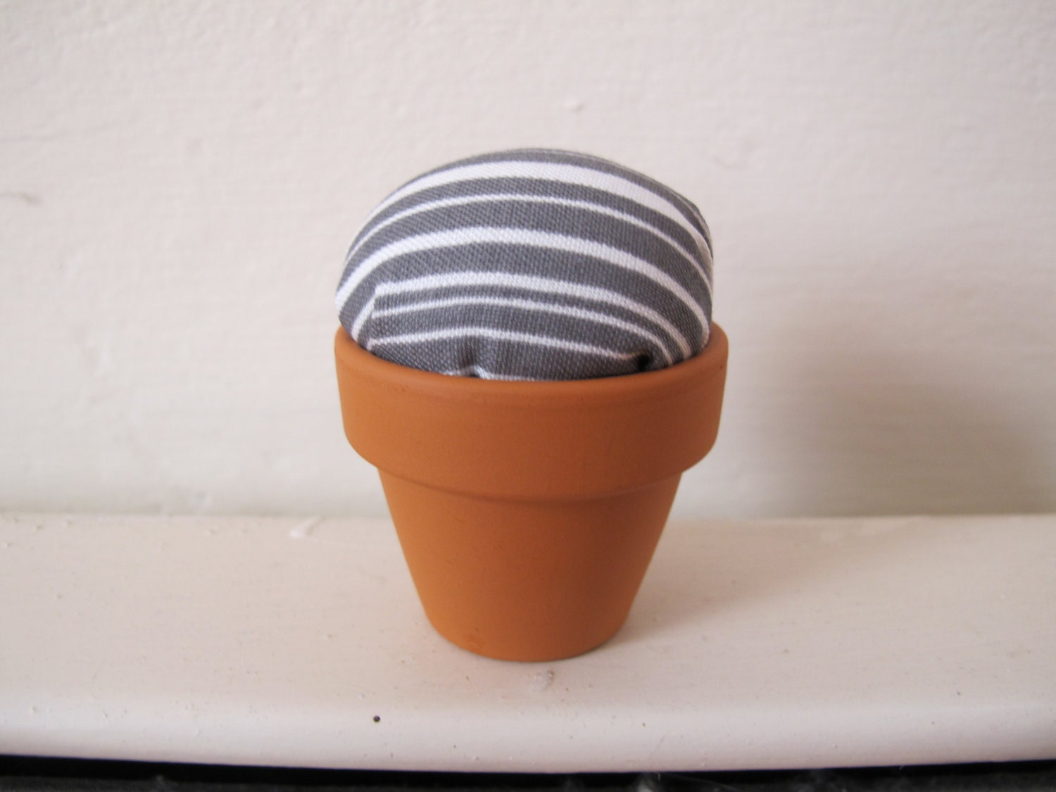 stormy days flowerpot pincushion
