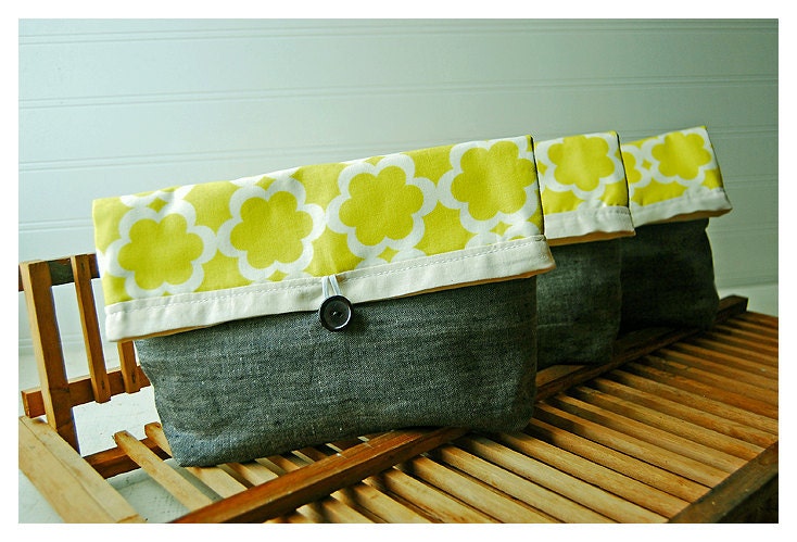 Linen bags and purses: Bridesmaid Clutch set 3Grey Gray Chartreuse Wedding Party Favors Handmade Pouch Make Up tagt team