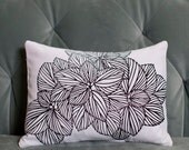leaves . organic pillow . 10 x 13 . black