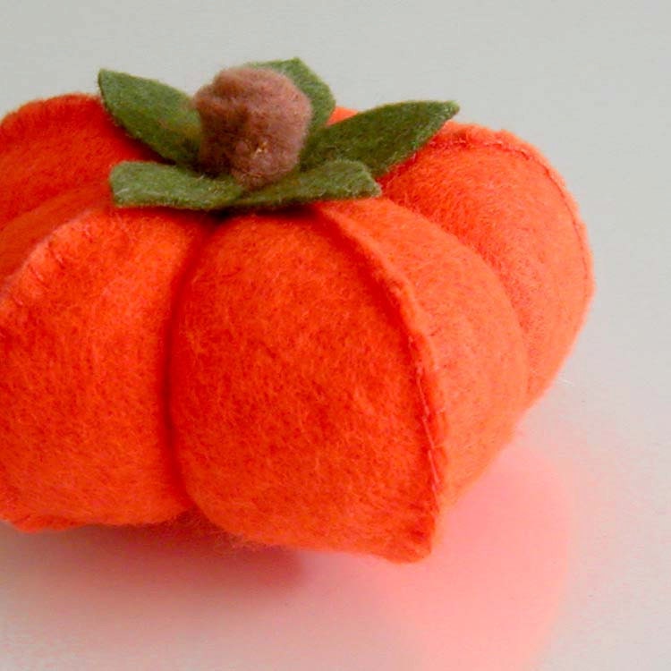Felt Pumpkin Pincushion