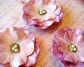 Gumpaste Roses- 12 Medium Sugar Blossoms- Edible Cake Decor- DIY Wedding- FREE SHIPPING