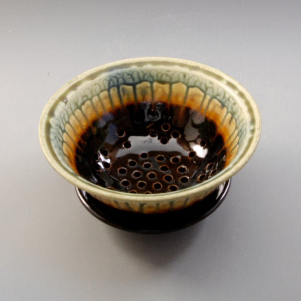 Colander, Berry Bowl, Ebony Brown, Fern Green, Blue, Amber