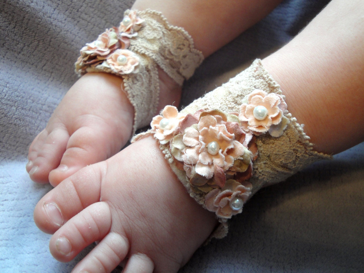Baby Sandals, Baby Shoes, Barefoot Blossom (TM) Antique Lace - PetalnPearlBoutique