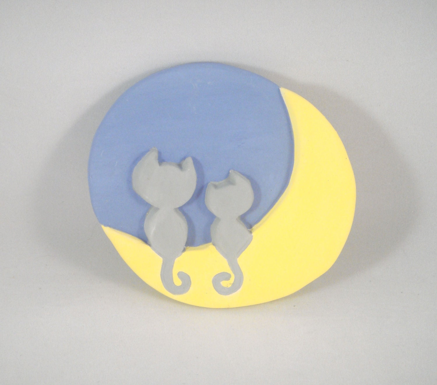 Lovey Dovey Kitty Cats on the Moon Round Ceramic Pottery Art Tile