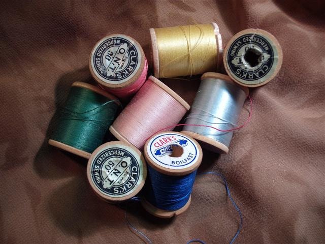 Group Of 8 Small Vintage Wooden Spools