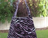 Pink Zebra Purse Delivers Pizzazz