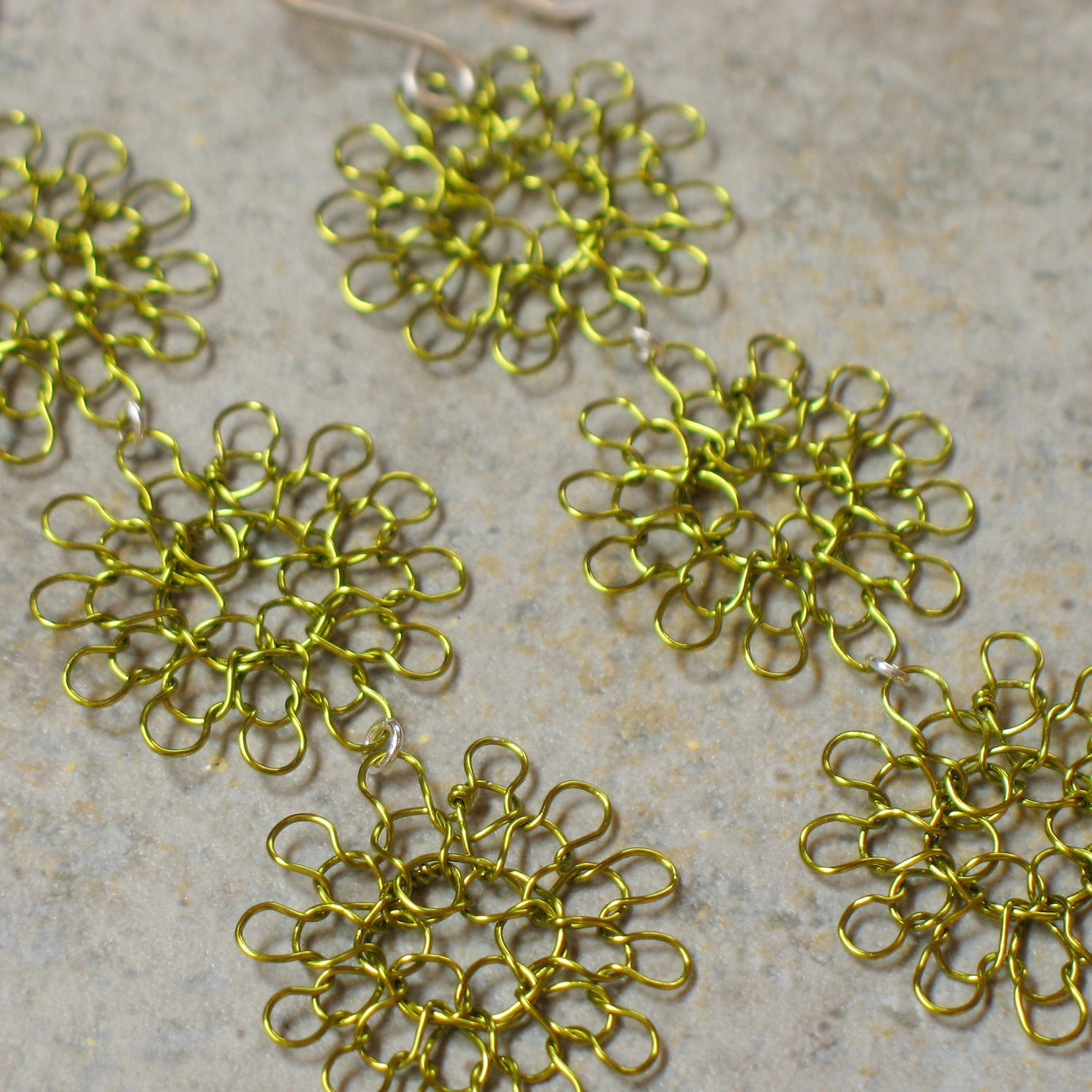 knit wire earrings -- trio in peridot