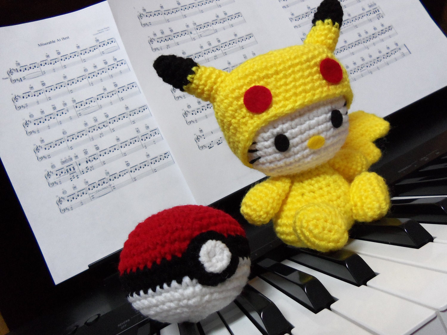 Hello Kitty Amigurumi Pikachu