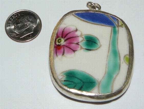 Shard Pendant 1040572
