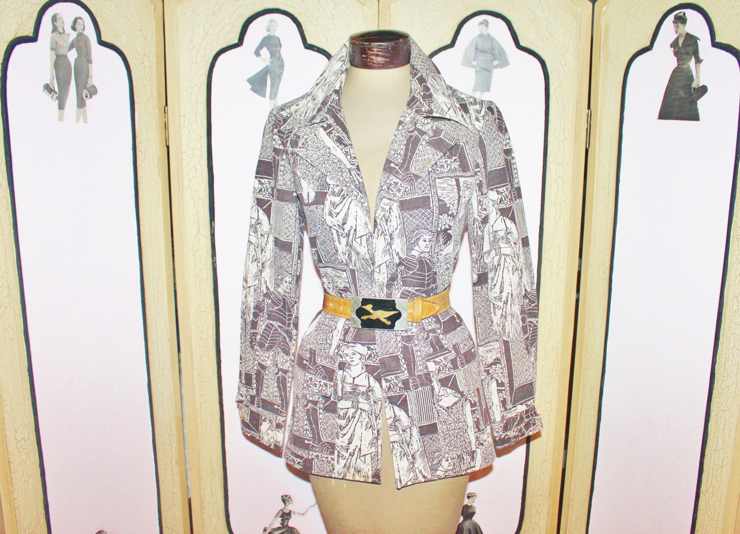 Vintage 1970s Knights in Armour and Ladies in Waiting Medieval Themed Jacket. Small to Medium. US Shipping Included.
