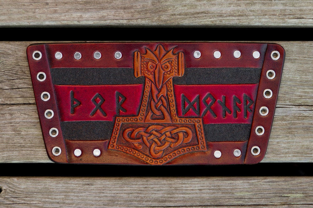 Leather Wristband Thor with Mjölnir Design