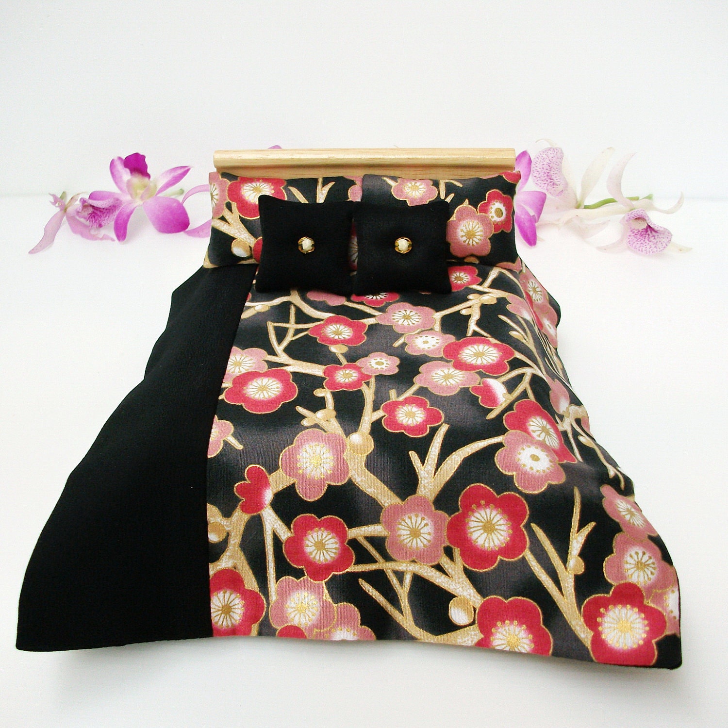 FREE SHIPPING NEW Miniature Dollhouse Cherry Blossom Black Bedding set Double bed12th scale