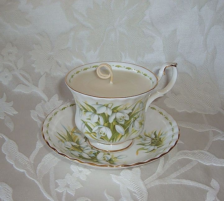 ASPEN WINTER Royal Albert January Snowdrops Teacup Soy Candle