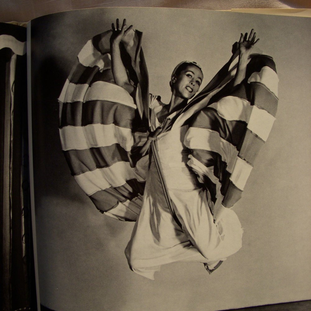 1980 edition Martha  Graham Sixteen Dances in Photography very large Book