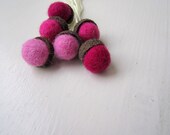 Set of 6 wool  felted acorns in pink and purples