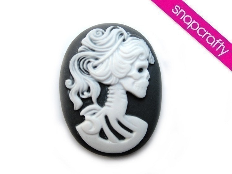 2pc white on black lovely lolita skeleton cameos 30x40mm