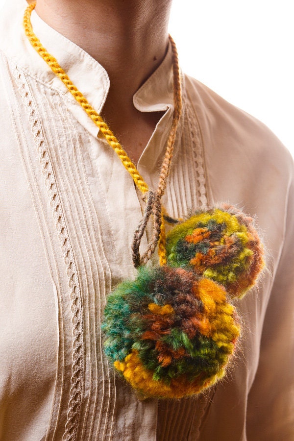 Pretty pom pom necklace - yellow, green,orange, brown