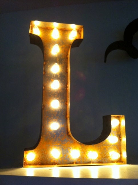 Vintage Marquee Lights - Letter L