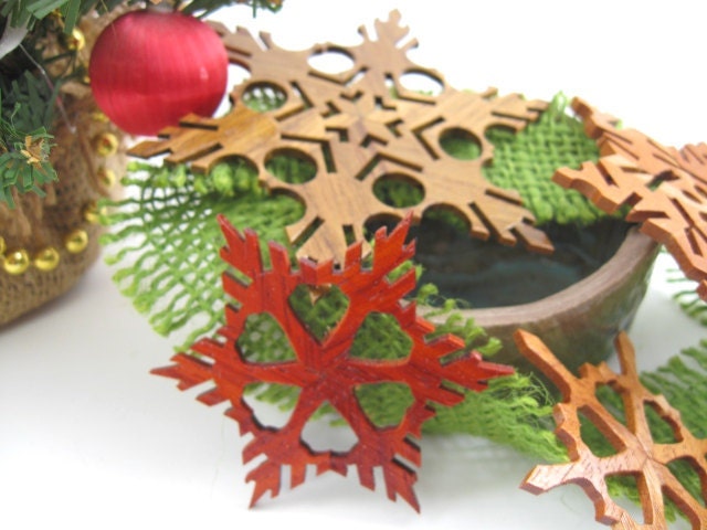 Ornaments Wooden Snowflakes Decorations Christmas Yule Hanukkah Holidays Winter Garland Ornament