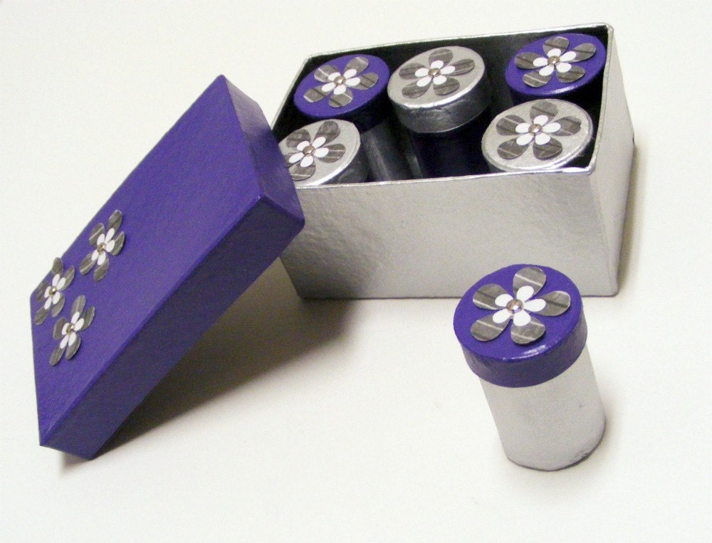 Purple Flowers Stitchmarker Organizer