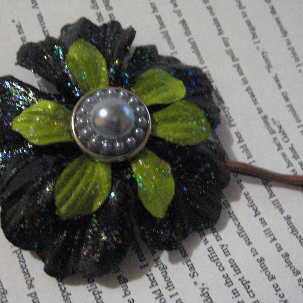 Lomasi Paper Flower Bobby Pins - Set of Two