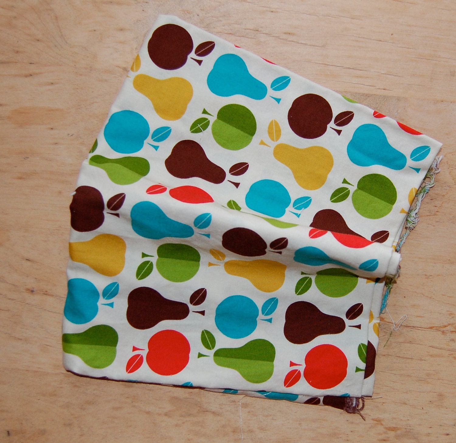 Pear and Apple bib