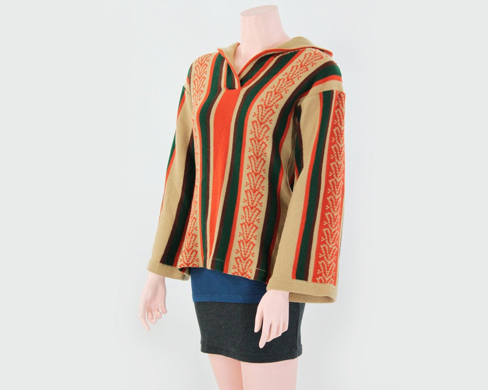 Vintage 70s Ethnic Bohemian Hooded Tunic Sweater with Bell Sleeves. Small (S) to Medium (M)