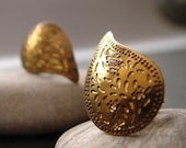 indian apostrophe . gold . paisley stud earrings - trystbykerry