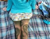 olive doily print leggings