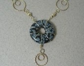 Twisted filigree gemstone doughnut necklace 2