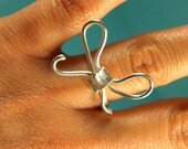 Post It Ring a tied bow on sterling silver
