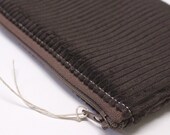 iPad Cover, iPad Sleeve, iPad Case with Zipper : Brown Corduroy