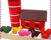 FARM CRAYONS - Party Favor - Tractor, Pig, Horse, Cow & Rooster - Barnyard in Green, Yellow, Pink, Brown, Orange - Free Gift Box