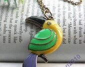 Pretty retro copper colorful big beak bird necklace pendant vintage style