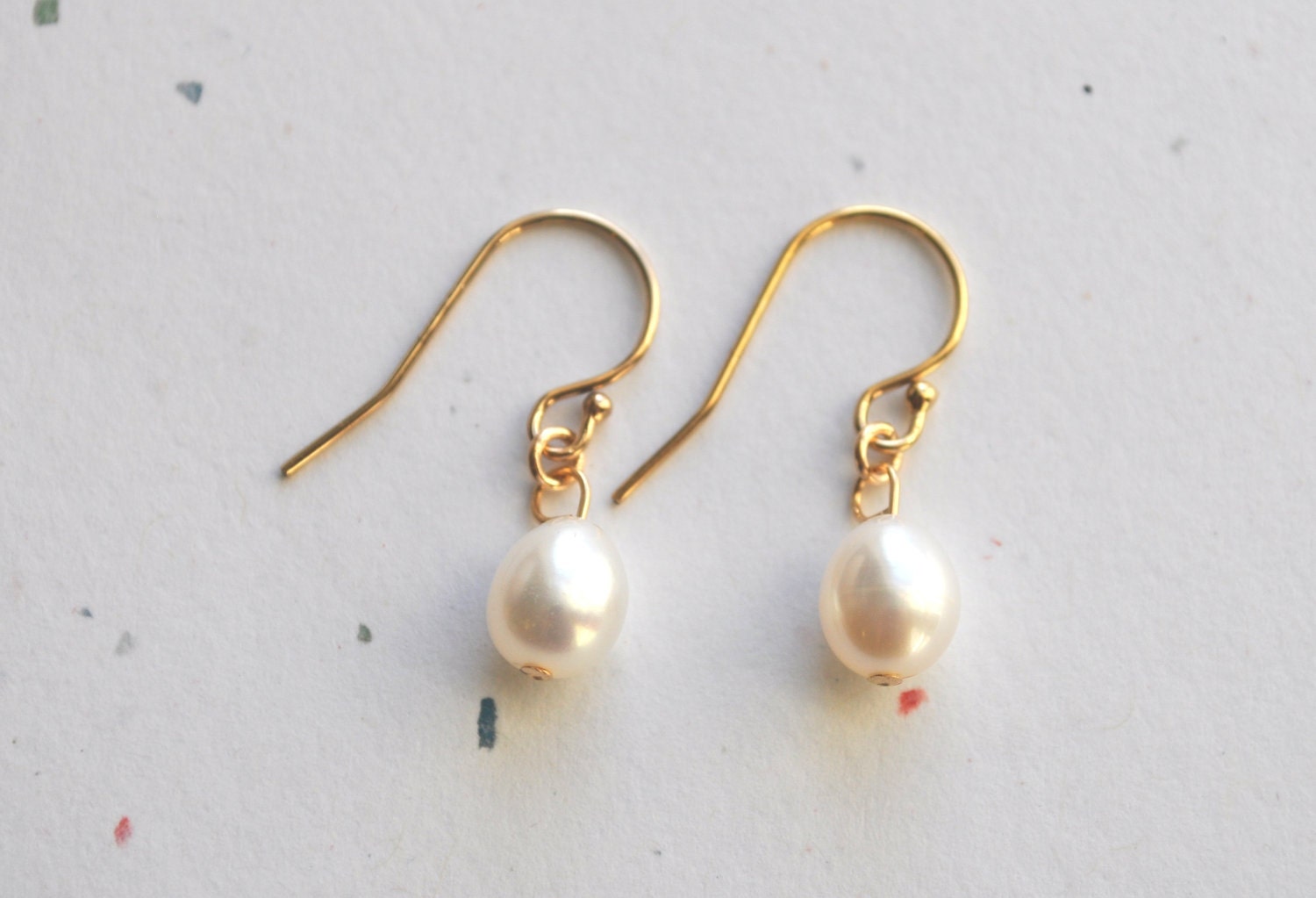 Ivory Pearl Earrings - classic freshwater pearl tear drop & gold filled - simple elegant jewelry