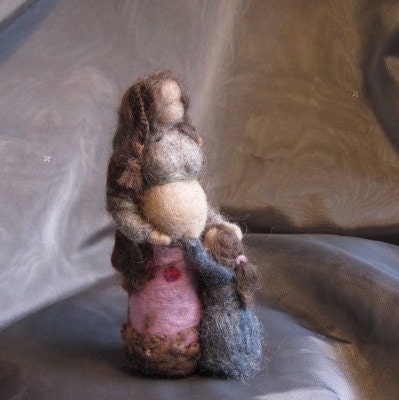 Needle Felted Pregnant Mama With Daughter
