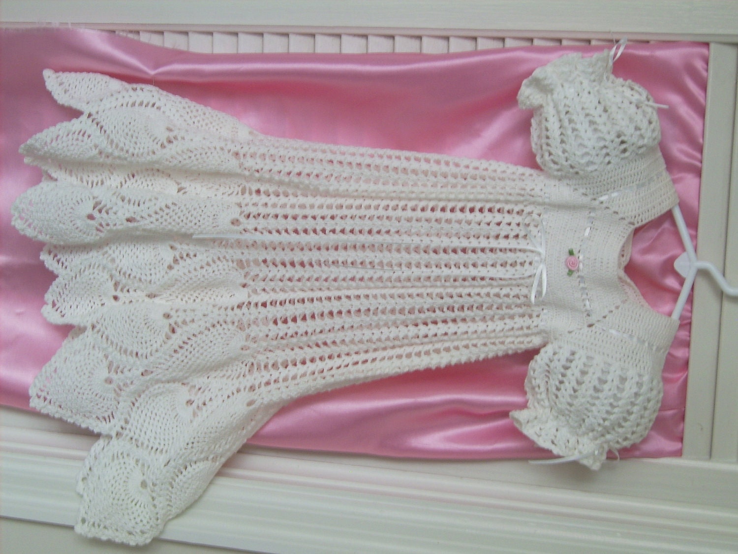 Newborn Christening Set - Free Vintage Crochet Pattern