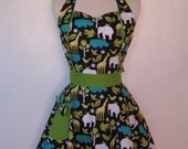 Apron Retro Style Sweetheart Neckline Zoo Animals Full Apron MAGGIE